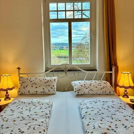 Bellevue - Mit Balkon Und Aussicht Apartamento Maring-Noviand